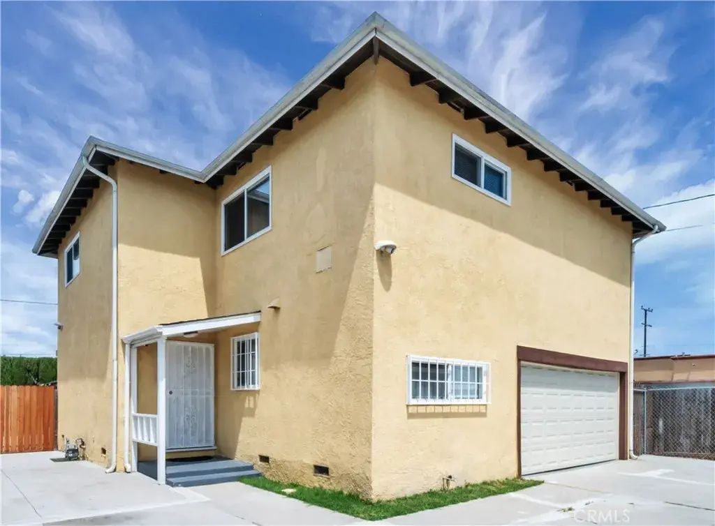811 W Poplar Street, Compton