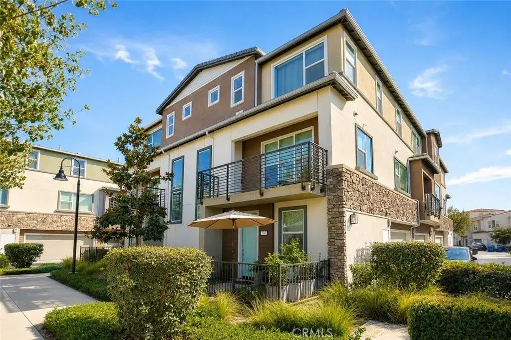 244 Siena, Lake Forest