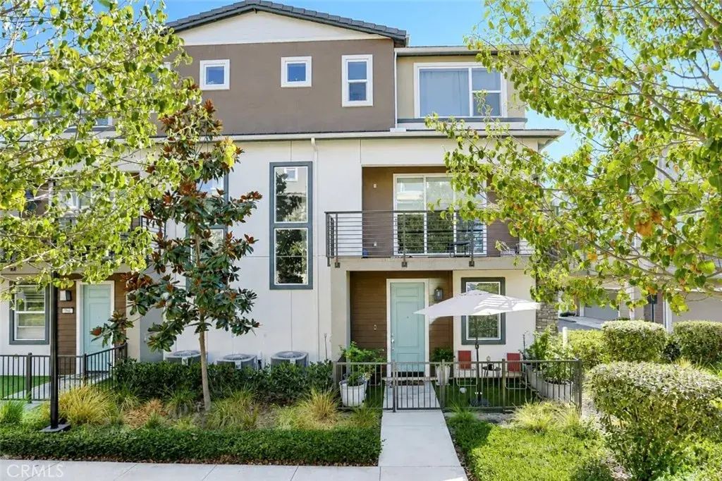 244 Siena, Lake Forest
