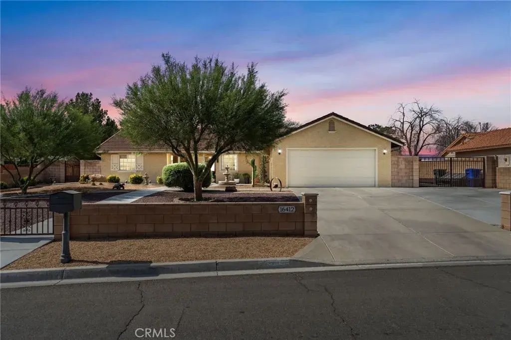 16412 Pauhaska, Apple Valley