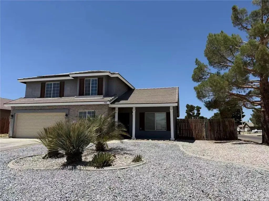 14830 Redwood, Adelanto