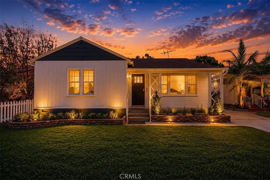 5618 Verdura, Lakewood