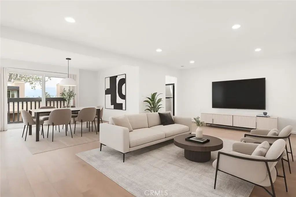 336 Ridge Terrace Ln, Montebello
