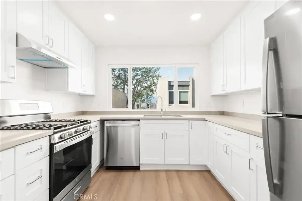336 Ridge Terrace Ln, Montebello