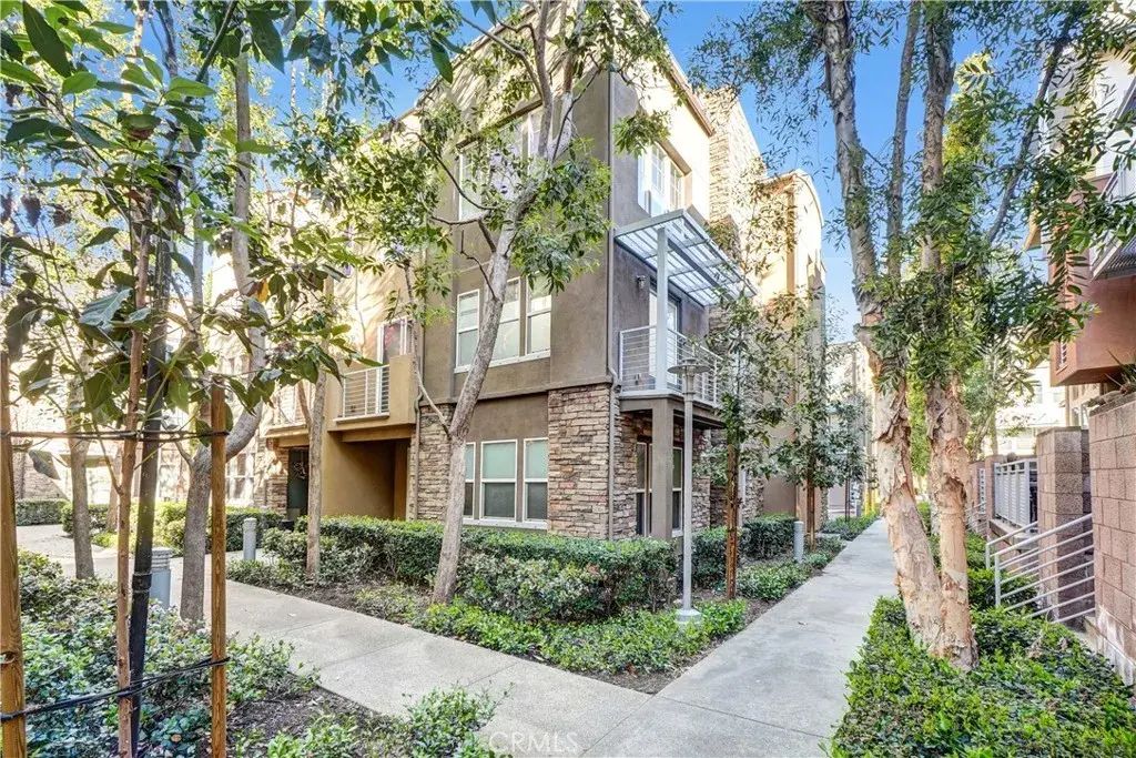 226 E Jeanette Lane, Santa Ana