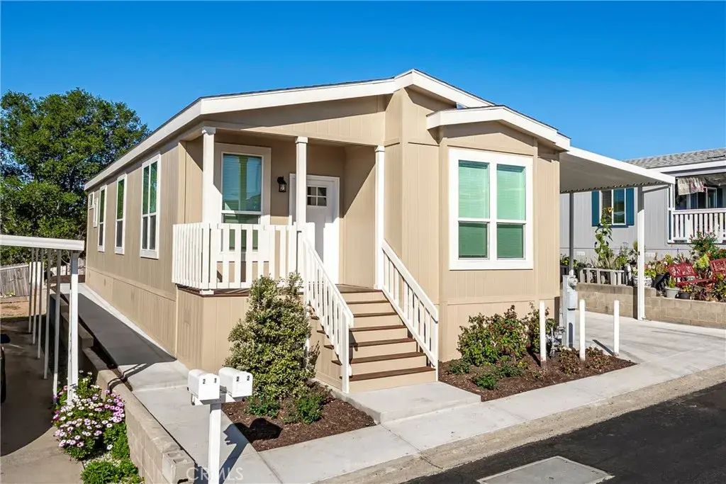 1120 E Mission 22, Fallbrook