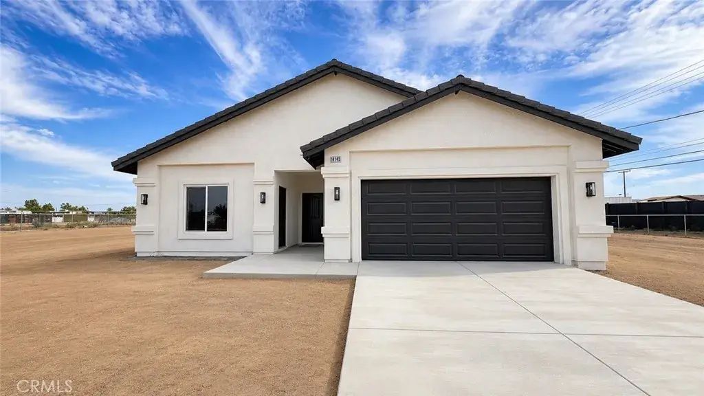14145 Anacapa, Victorville