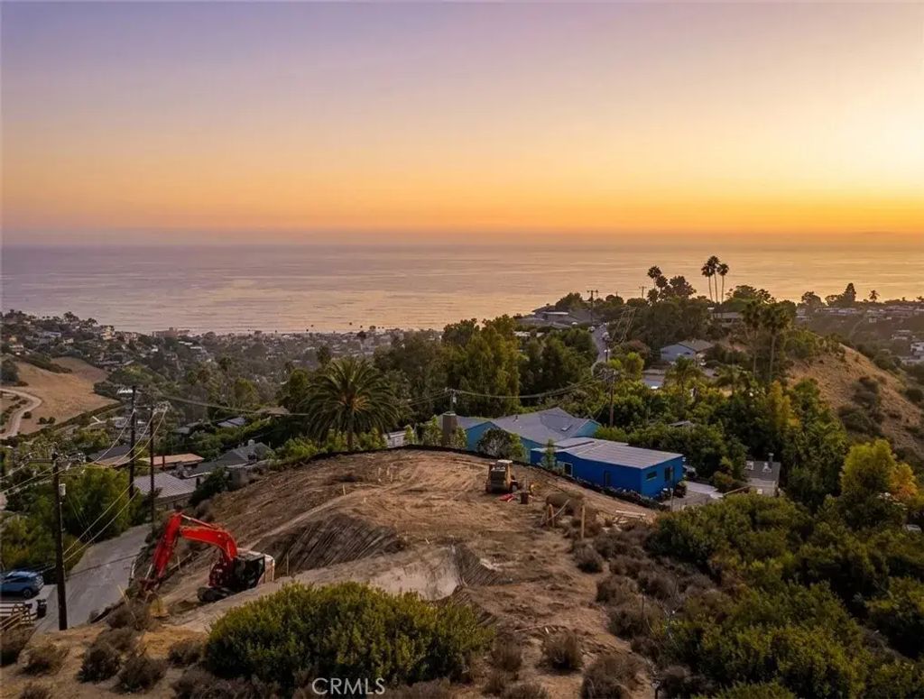 1560 Bluebird Canyon, Laguna Beach