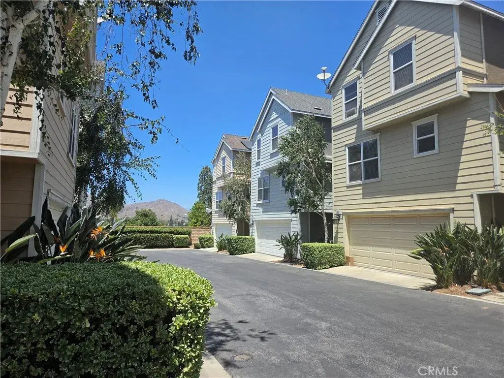 3533 Millhouse Court, Riverside