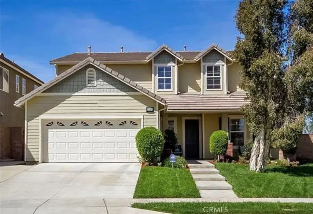 24967 Cliffrose, Corona