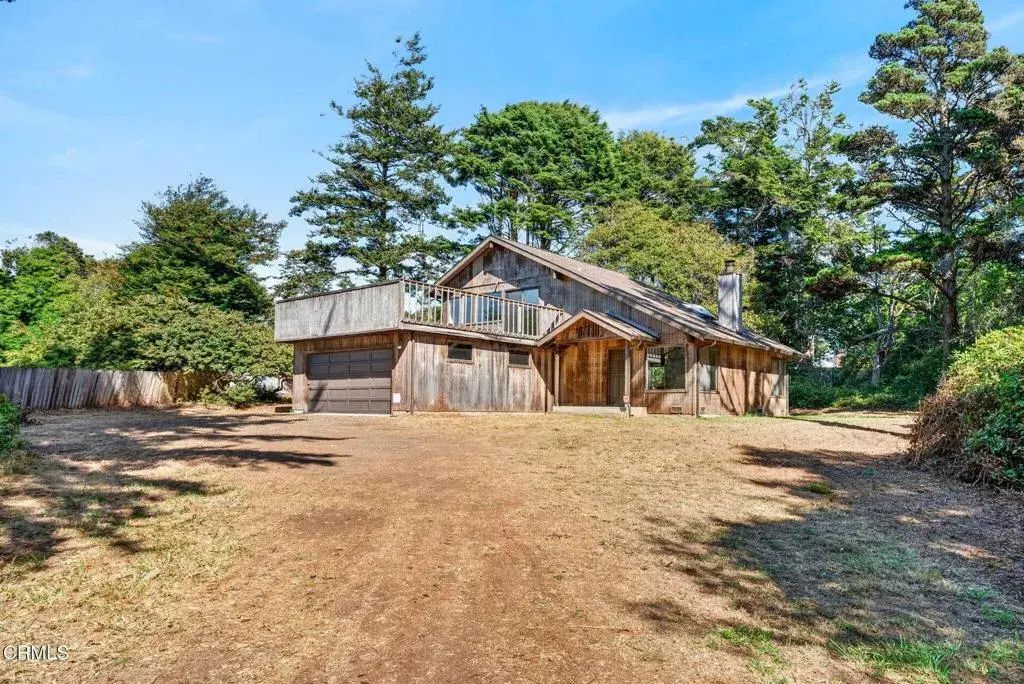 16501 Pine Drive, Fort Bragg