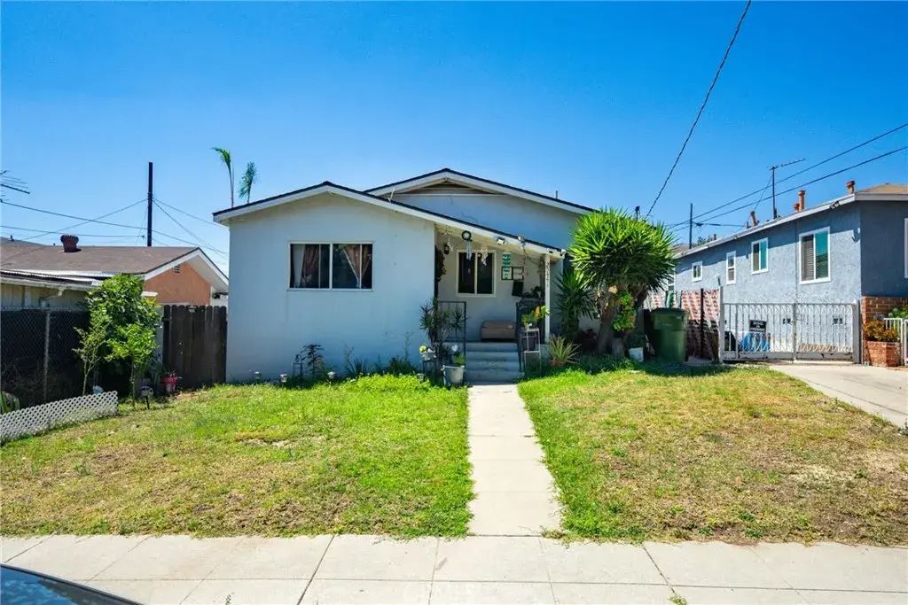 25441 Frampton, Harbor City