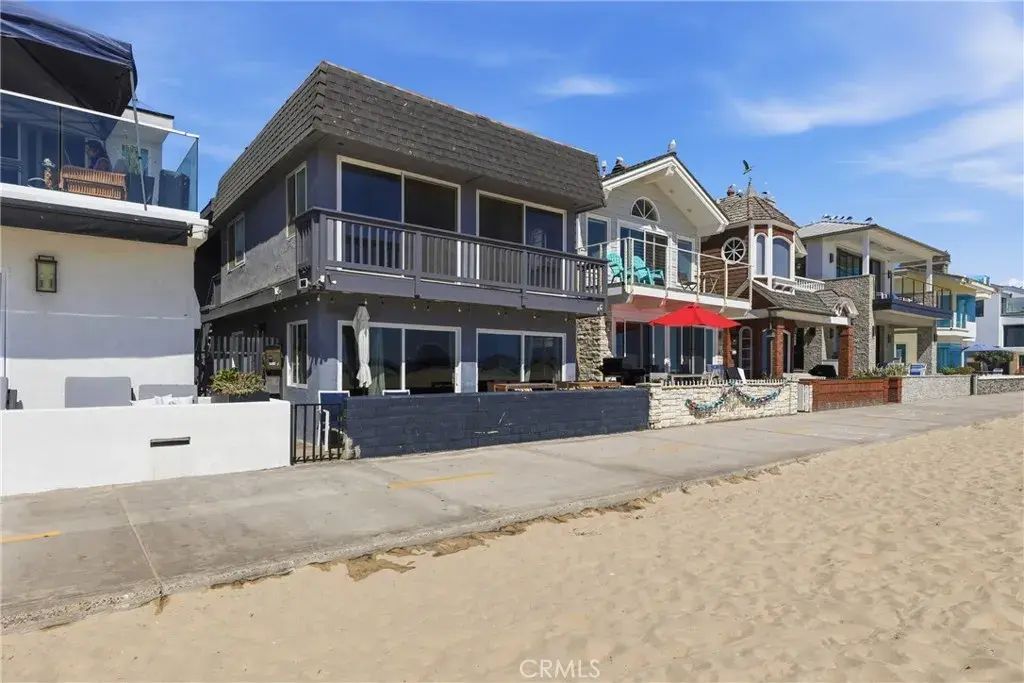 3010 W Oceanfront Upper "b", Newport Beach