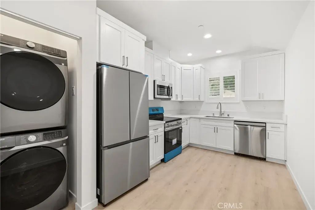 15030 Hesby Street, Sherman Oaks