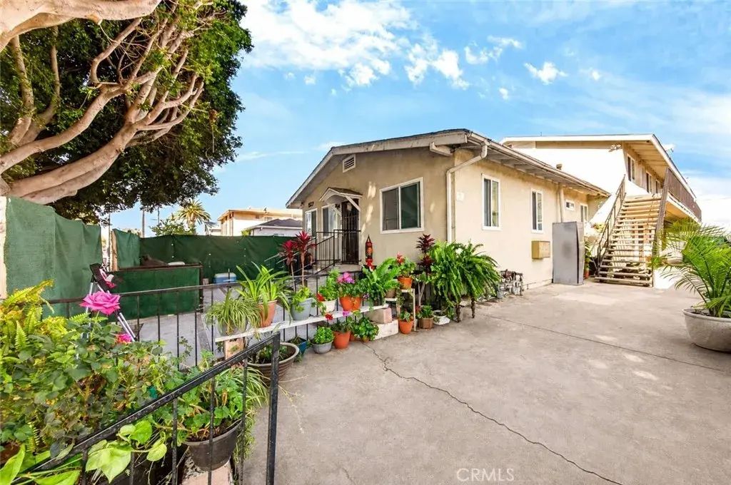 1527 Torrance, Torrance