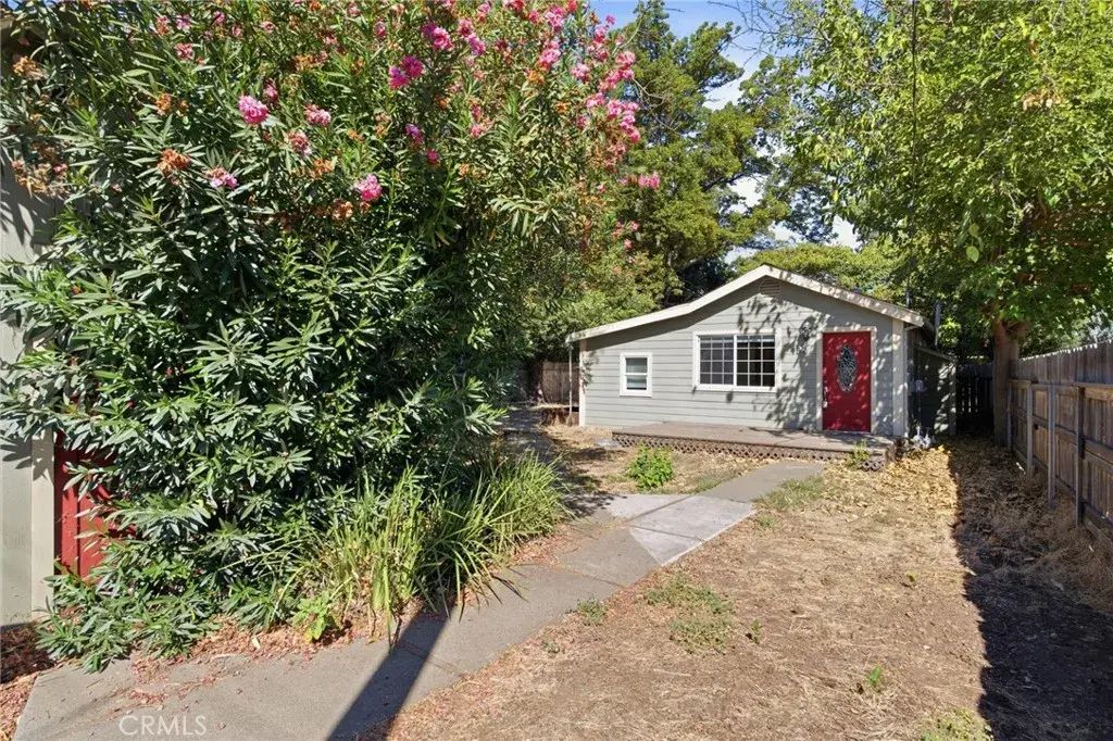482 East 5th Avenue, Chico