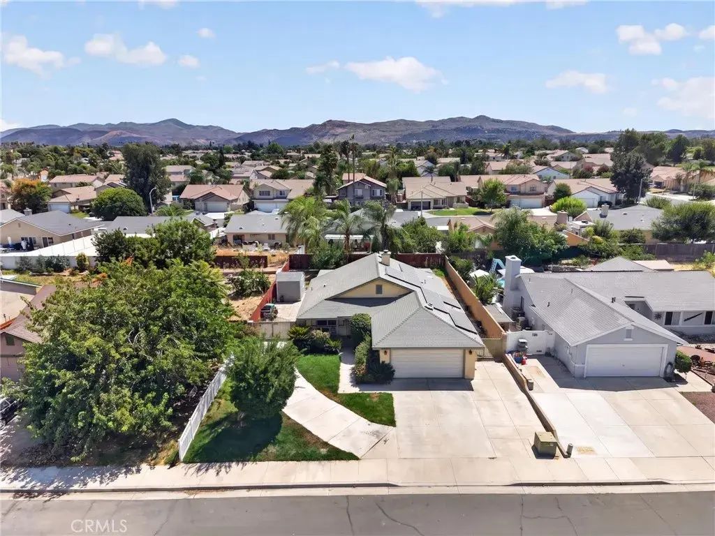 42869 Woodside Court, Hemet