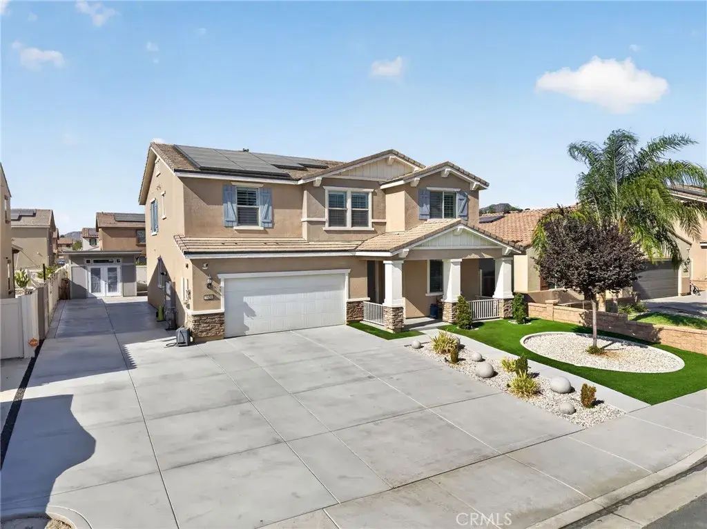 1158 Viscano Court, Perris