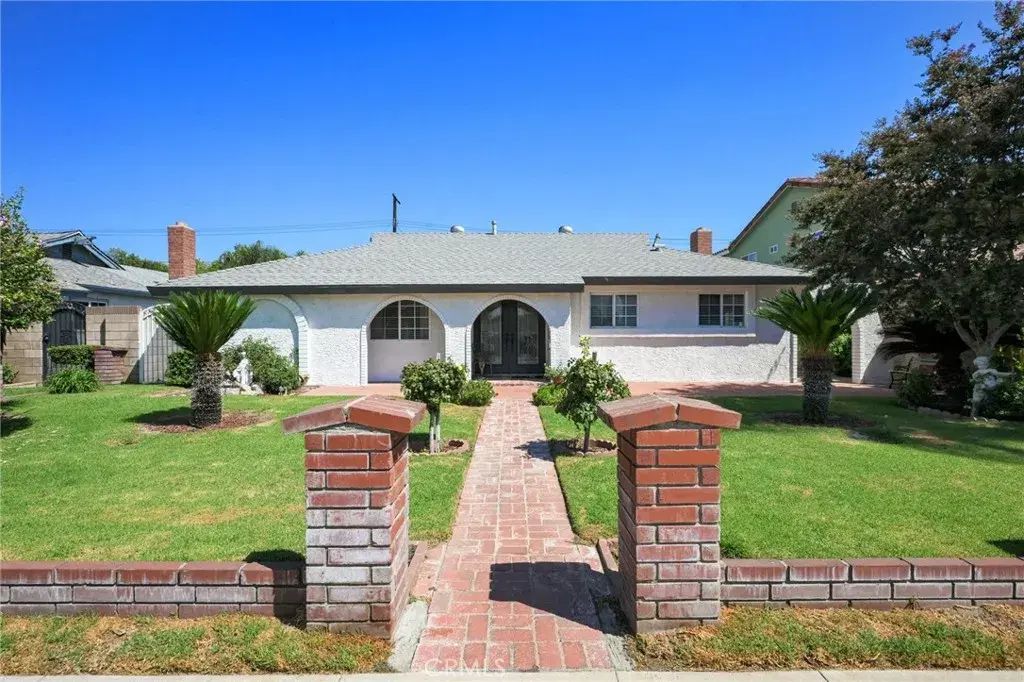 1001 Highland Court, Upland