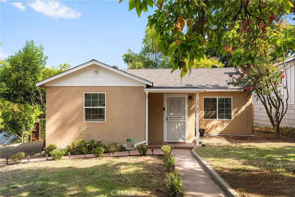 15 Oak Park Way, Oroville