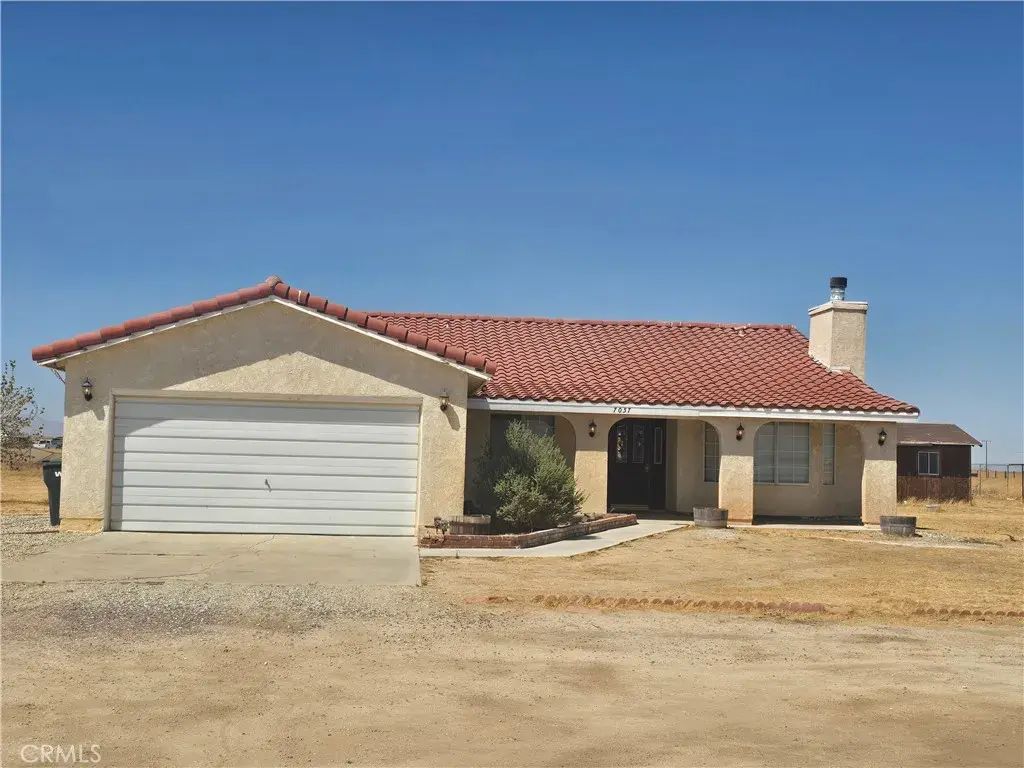 7057 W Avenue H, Lancaster