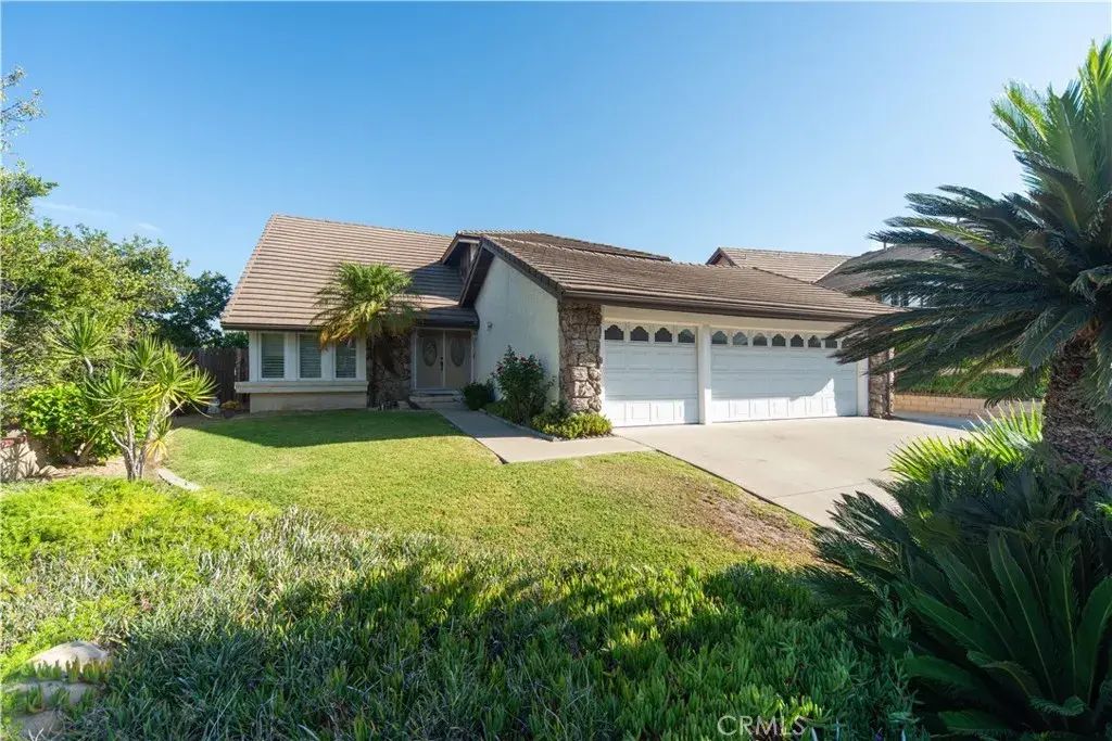 21515 Chirping Sparrow, Diamond Bar