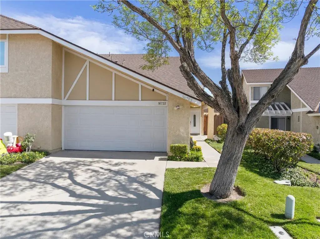 16722 Shinedale Drive, Canyon Country