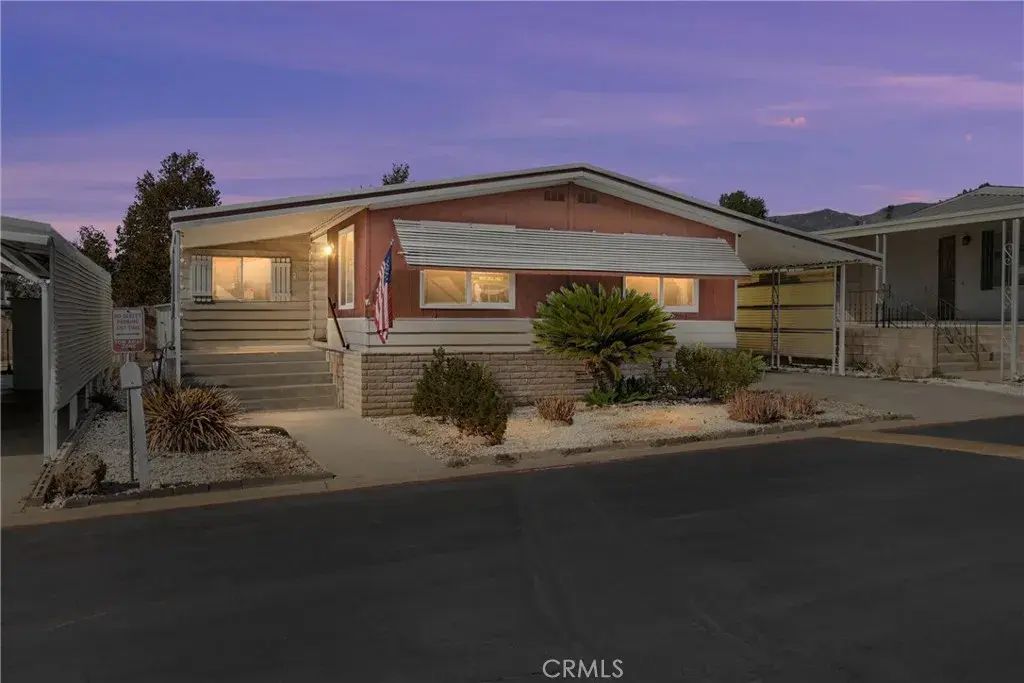 975 California 9, Calimesa