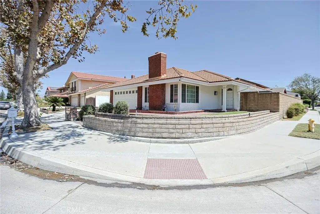 16716 Dory, Cerritos