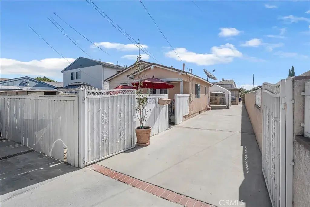 14192 Locust Street, Westminster