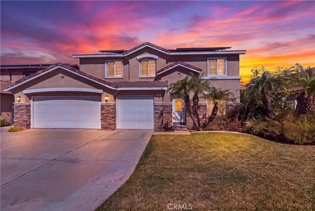 825 Derby, Corona