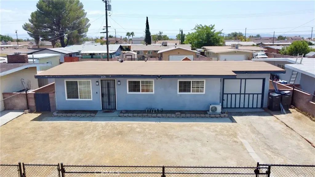 2120 Elm, Rosamond
