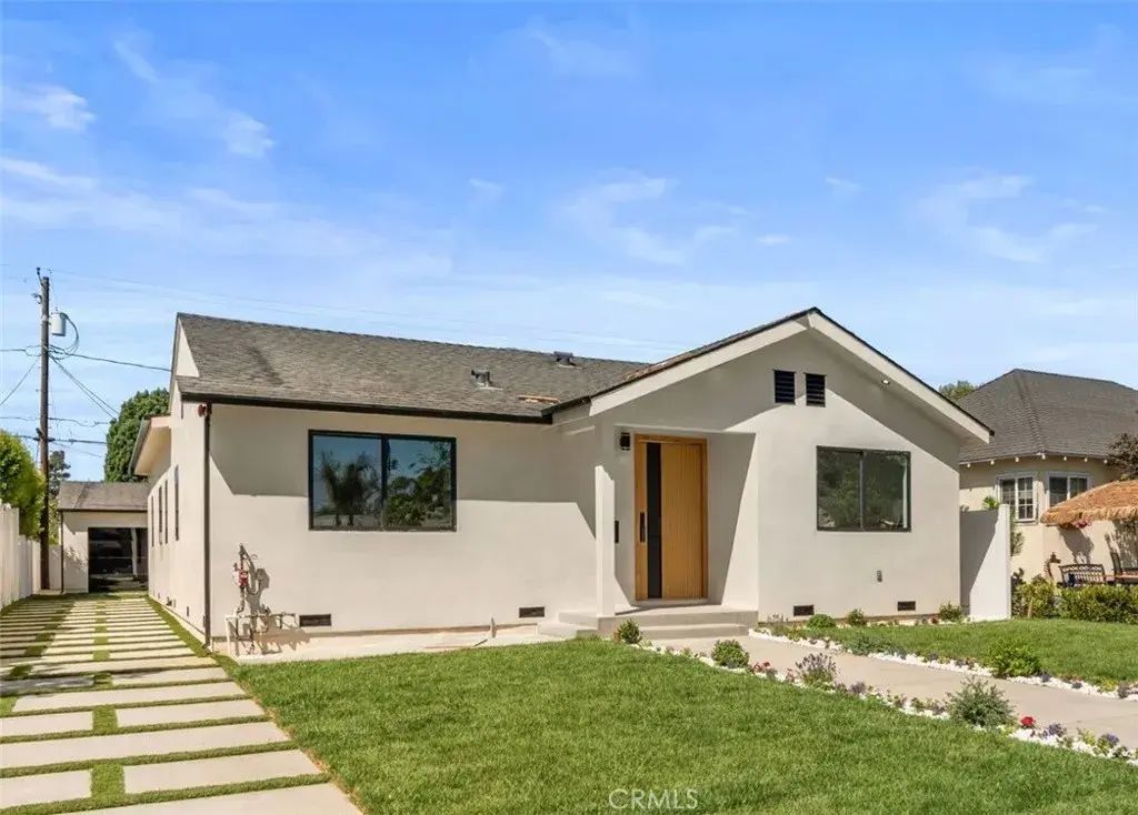 825 N Naomi, Burbank