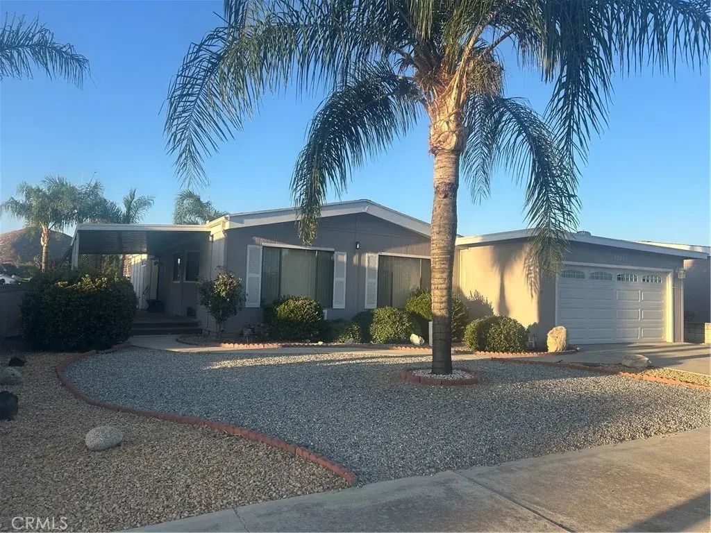 2981 Blue Spruce, Hemet