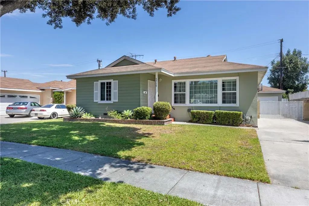 5710 Faust, Lakewood