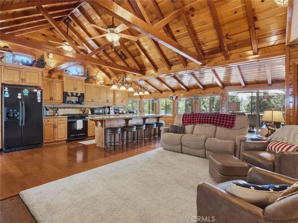 53746 Acorn, Bass Lake