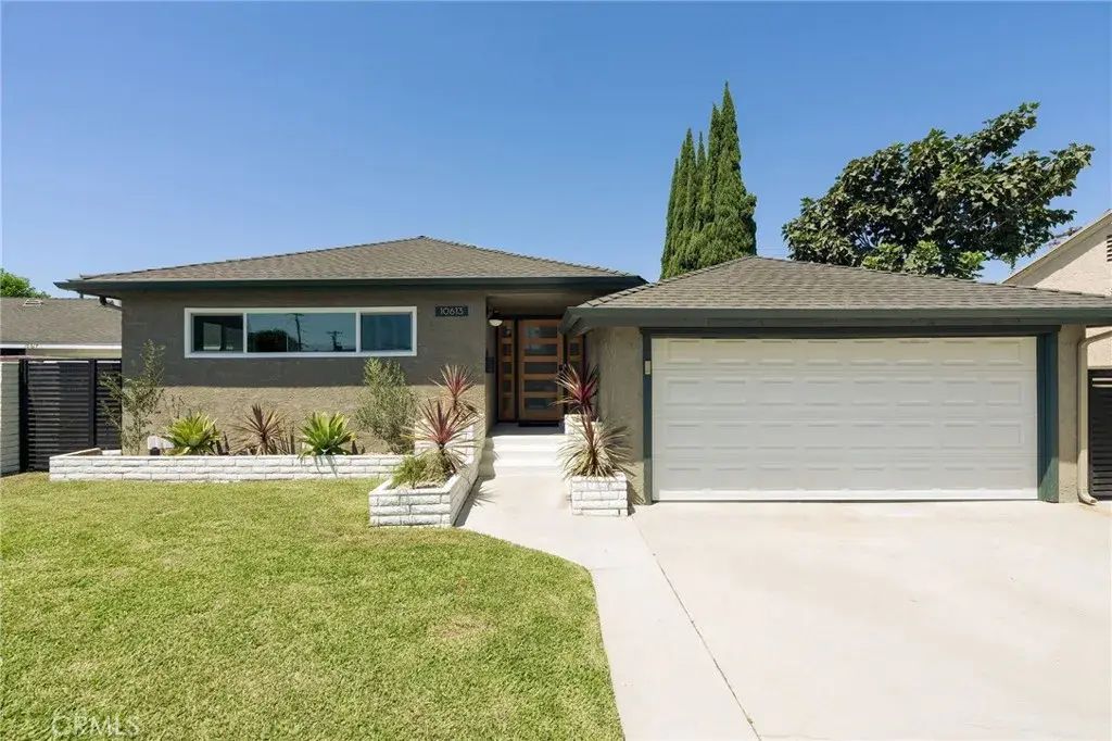 10613 Dolan Ave, Downey