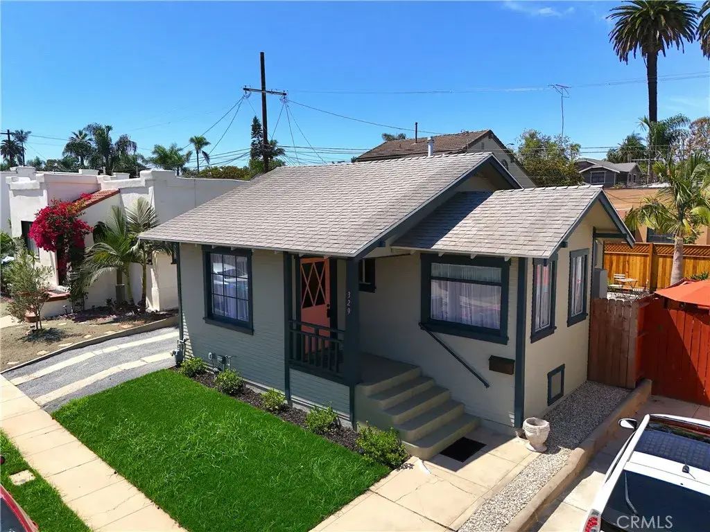 329 Eliot Lane, Long Beach