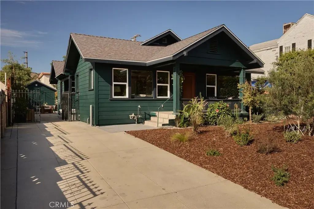 2019 Addison Way, Los Angeles