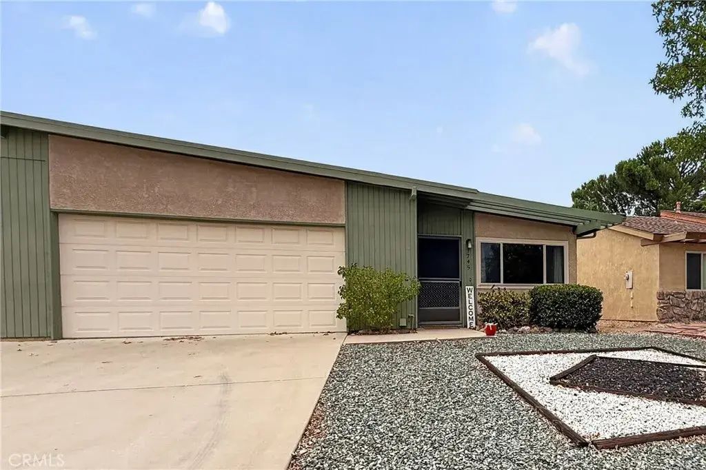 1745 Kings, Paso Robles