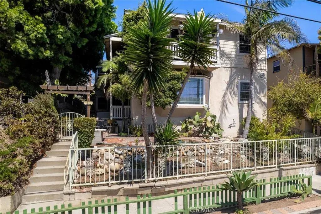 240 Hampton Drive, Venice
