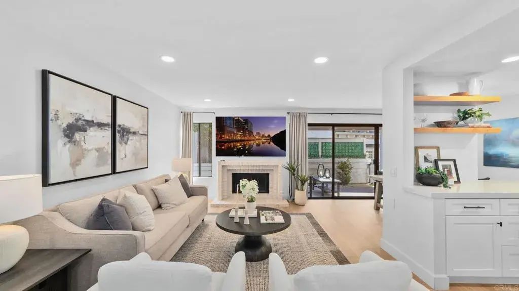 532 Via De La Valle F, Solana Beach