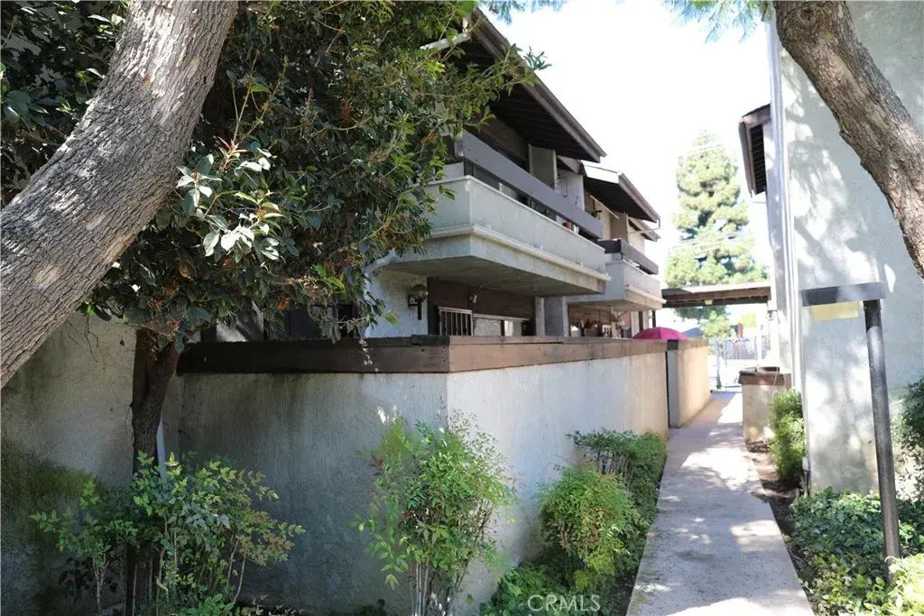 9600 Van Nuys Boulevard 107, Panorama City
