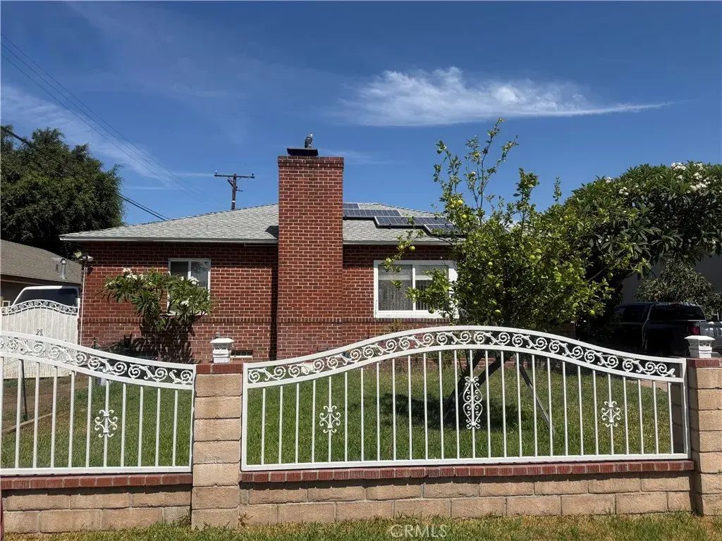 1044 Gothic Way, Pomona
