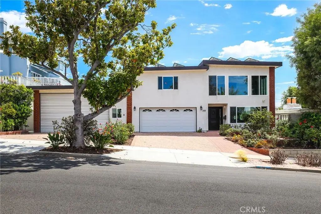 388 Flint Avenue, Long Beach