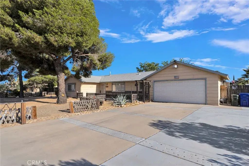 20555 Sitting Bull, Apple Valley