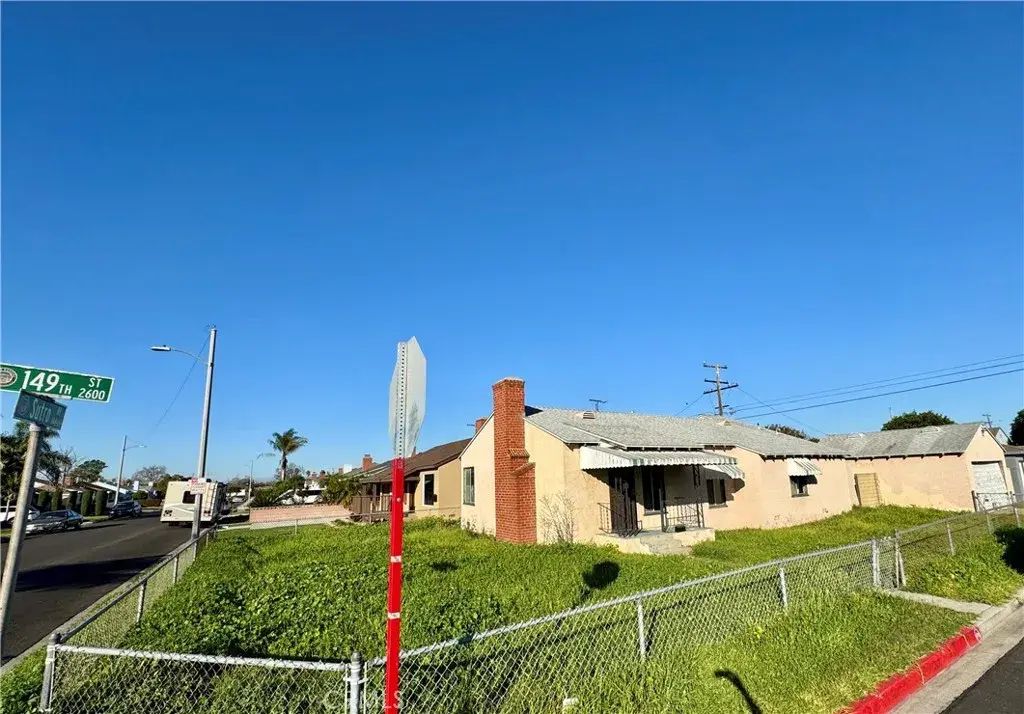 14866 Sutro Avenue, Gardena