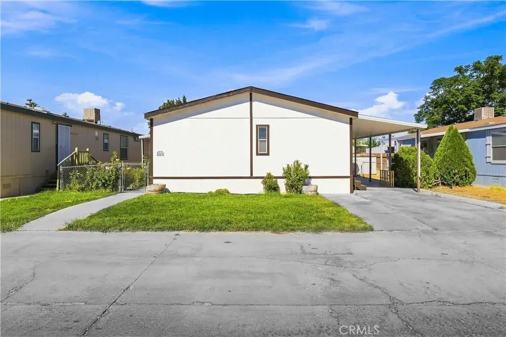 45465 25th St. East 248, Lancaster