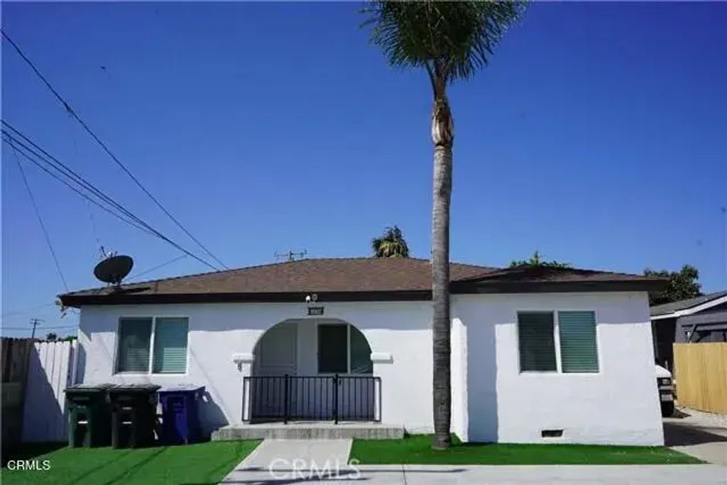 1235 1235,1241,1247 Clavel Avenue, Ventura
