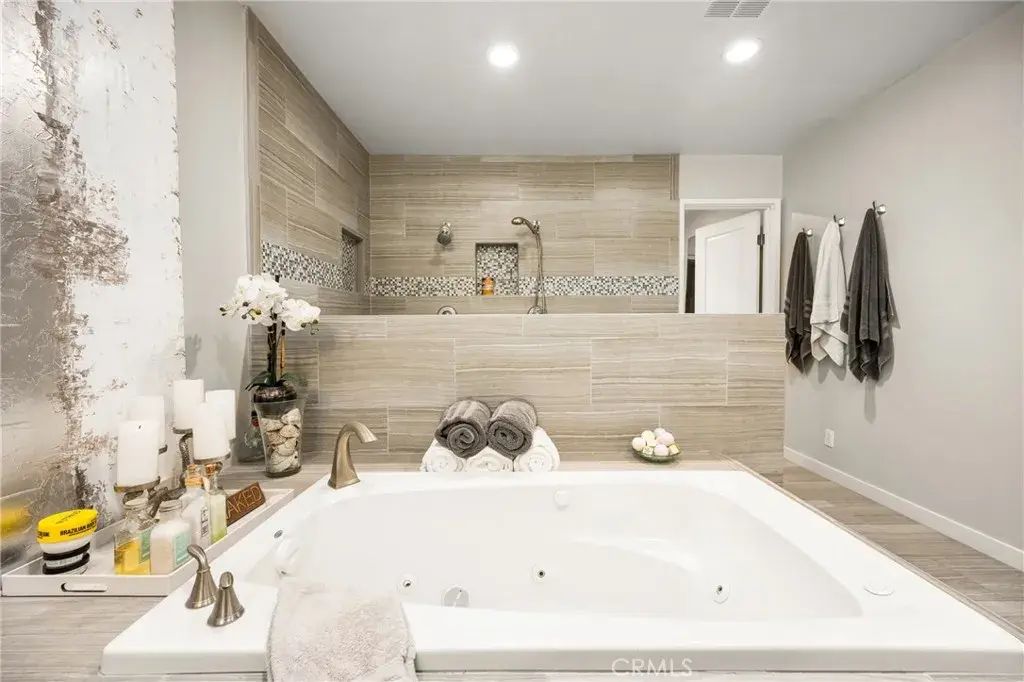 19301 Maynard Way, North Tustin